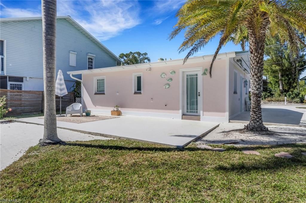 1290 Venetian Way, Naples, FL 34110 Photo