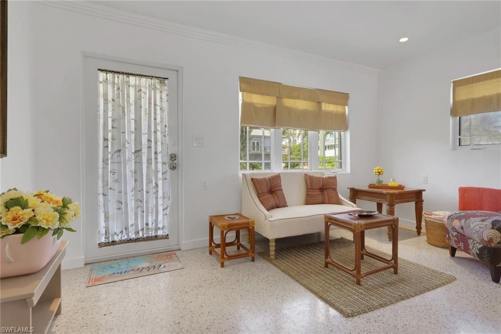 1290 Venetian Way, Naples, FL 34110 Photo