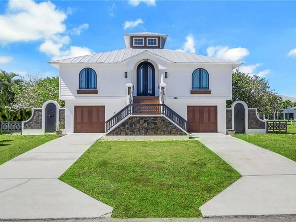 27170 Esther DR, BONITA SPRINGS, FL 34135