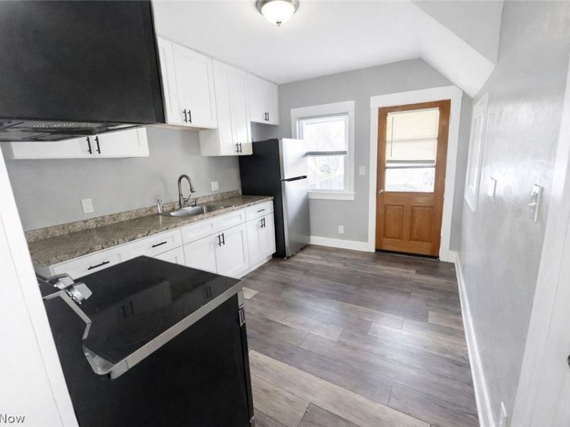 3278 W 84th Street , Cleveland, OH 44102 Photo 4