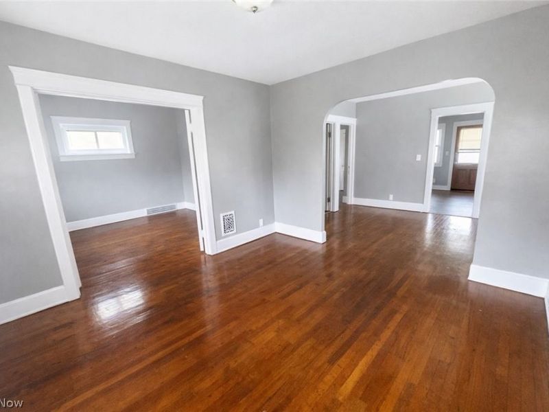 3278 W 84th Street , Cleveland, OH 44102 Photo 6