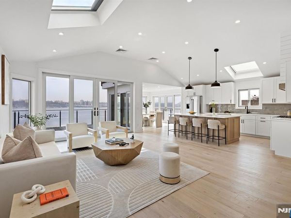 27 Shore Road, EDGEWATER, NJ 07020