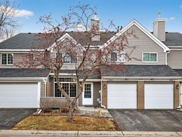 18124 Settlers Way, Eden Prairie, MN 55347