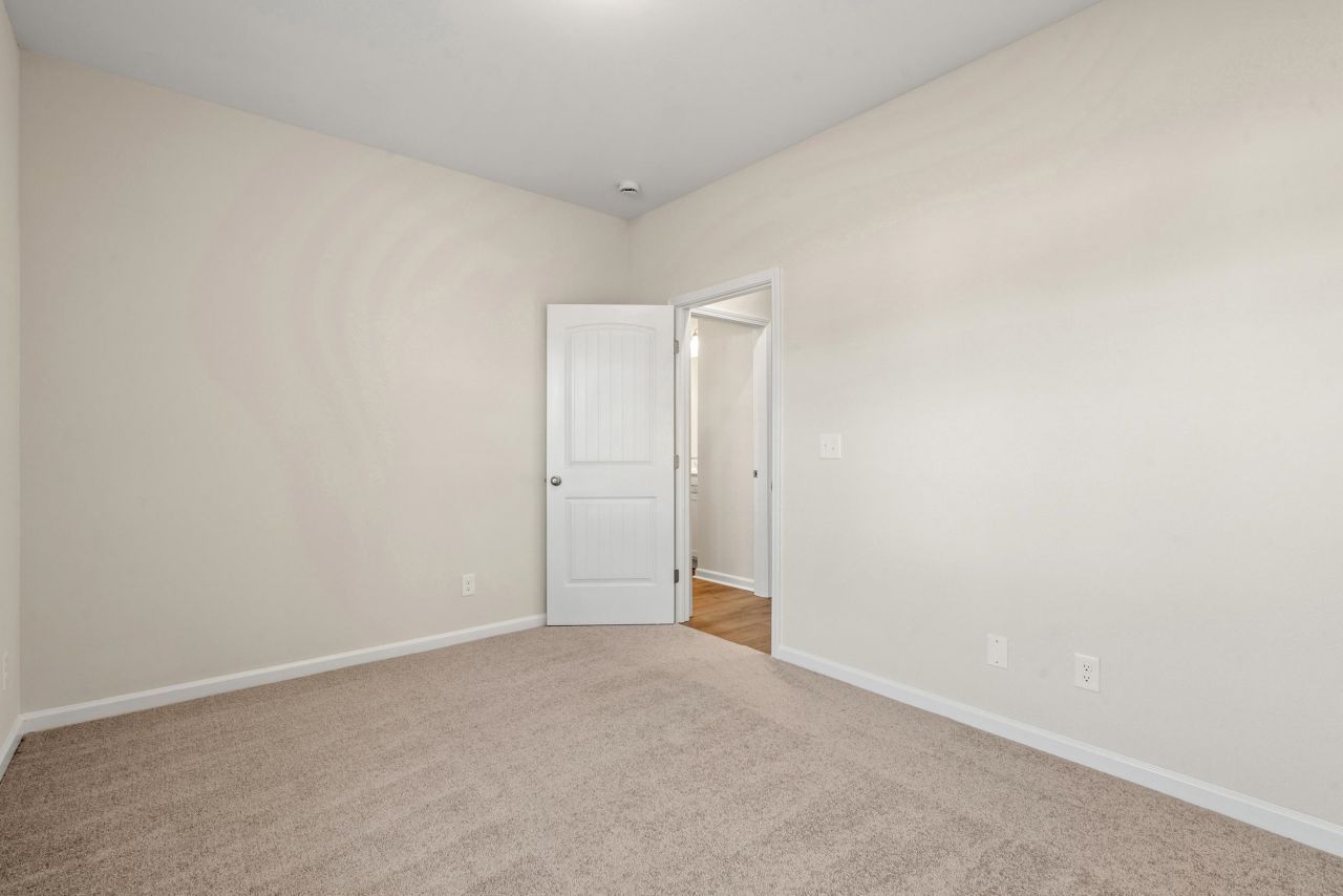 952 Woodside Dr. Photo 14