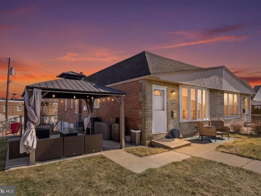 8557 Castor Avenue, Philadelphia, PA 19152 Main Photo