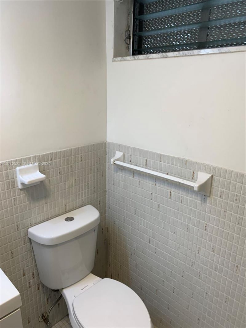 2861 Leonard Dr, Unit F301, Aventura, FL 33160 Photo