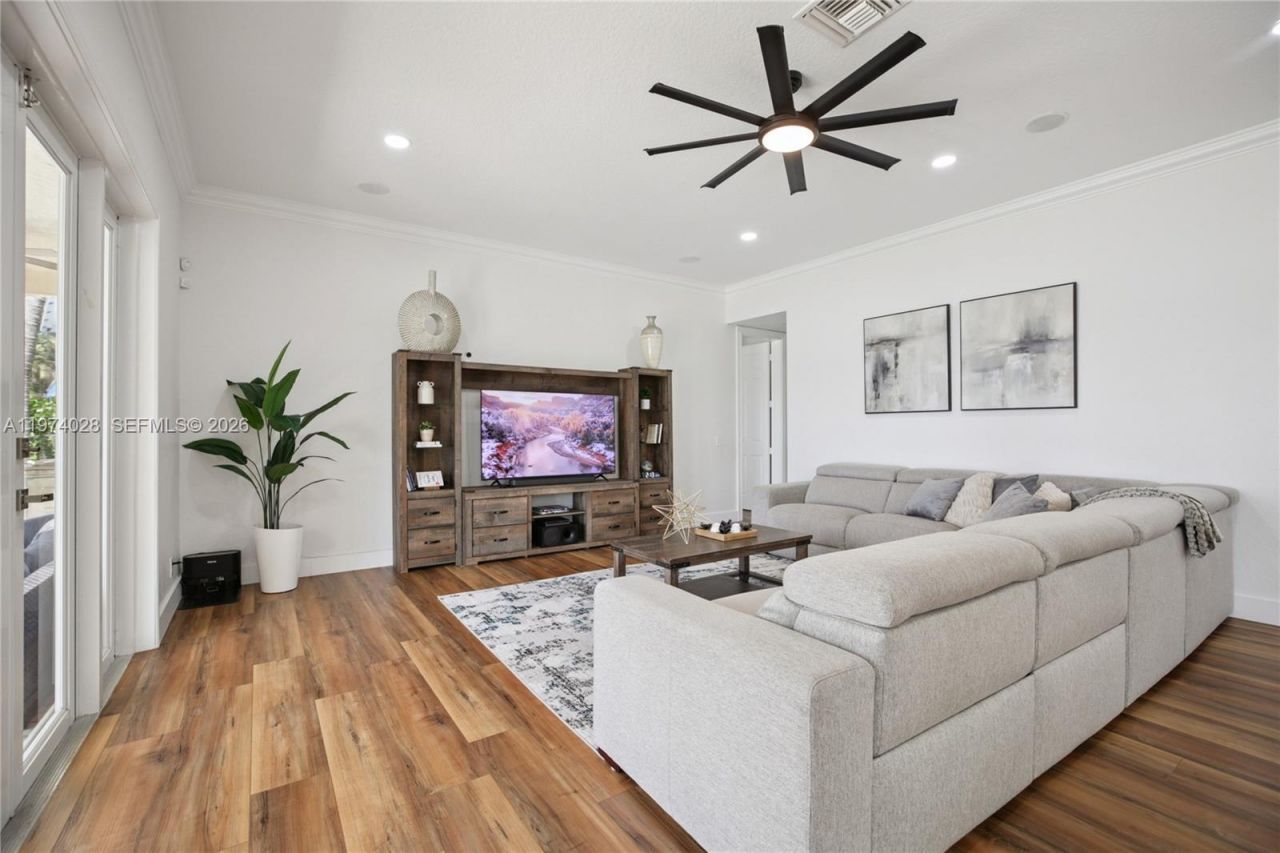 1537 Victoria Isle Way, Weston, FL 33327 Photo