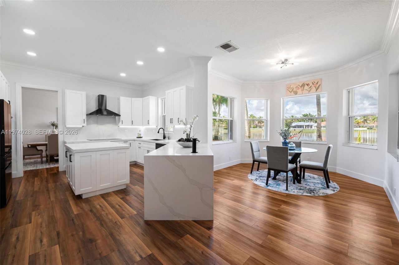 1537 Victoria Isle Way, Weston, FL 33327 Photo