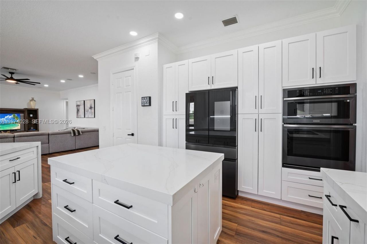 1537 Victoria Isle Way, Weston, FL 33327 Photo