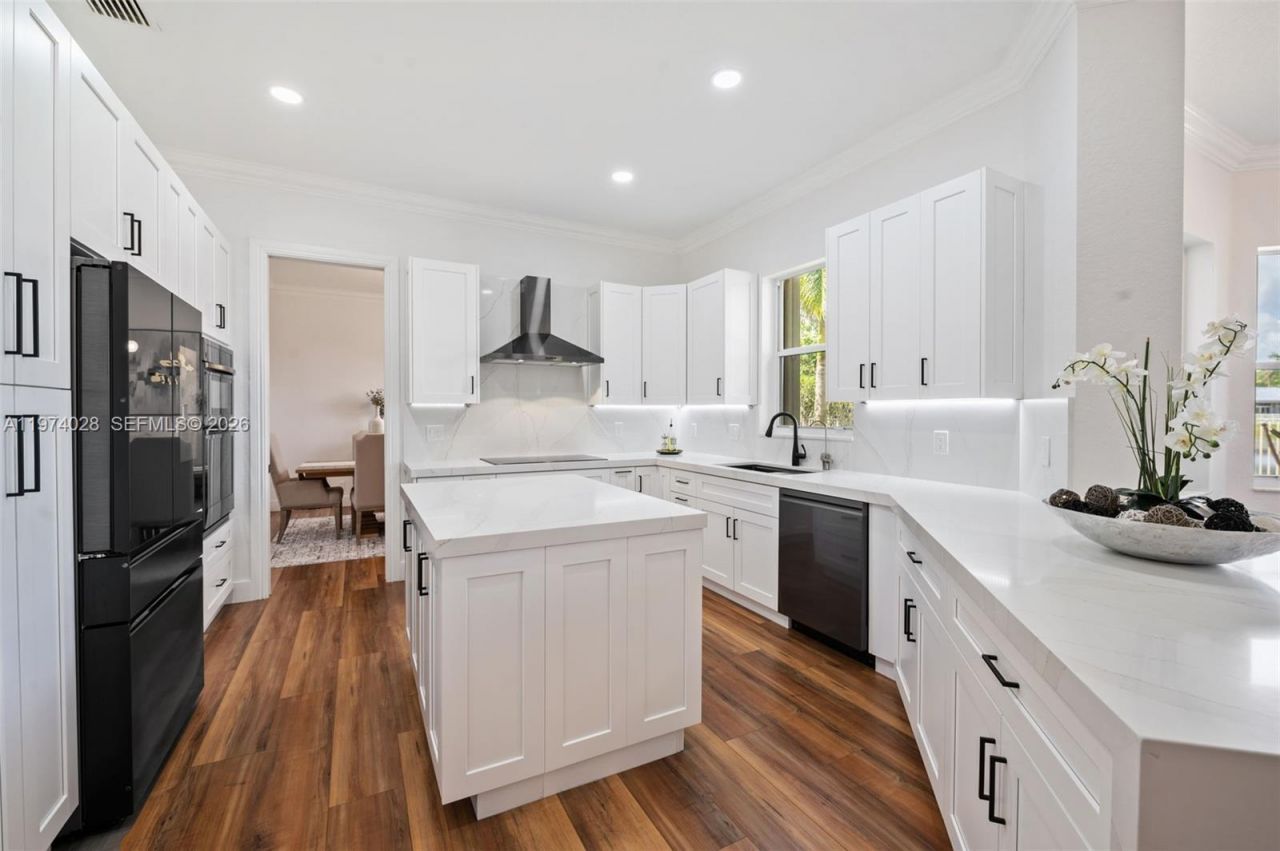 1537 Victoria Isle Way, Weston, FL 33327 Photo