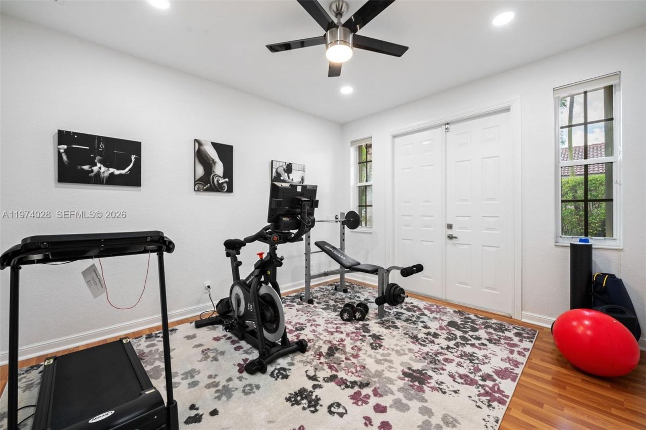 1537 Victoria Isle Way , Weston, FL 33327 Photo