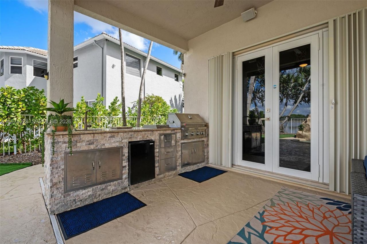 1537 Victoria Isle Way , Weston, FL 33327 Photo