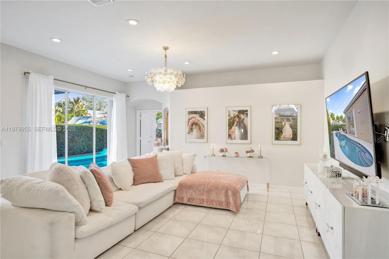 6928 NW 33rd St , Margate, FL 33063 Photo