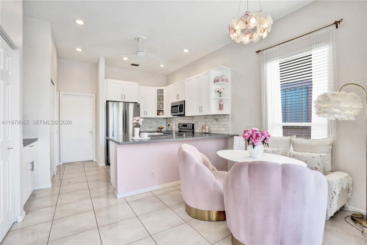 6928 NW 33rd St , Margate, FL 33063 Photo