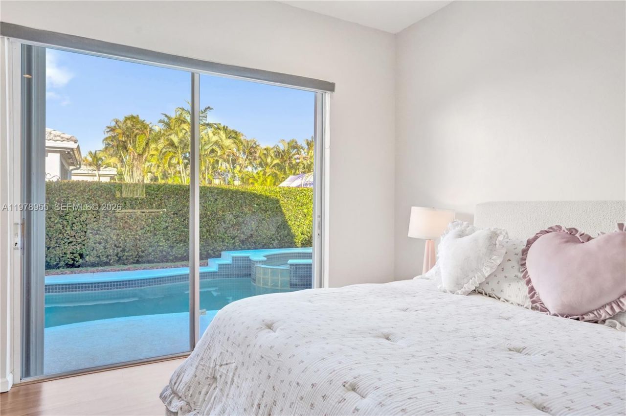 6928 NW 33rd St , Margate, FL 33063 Photo