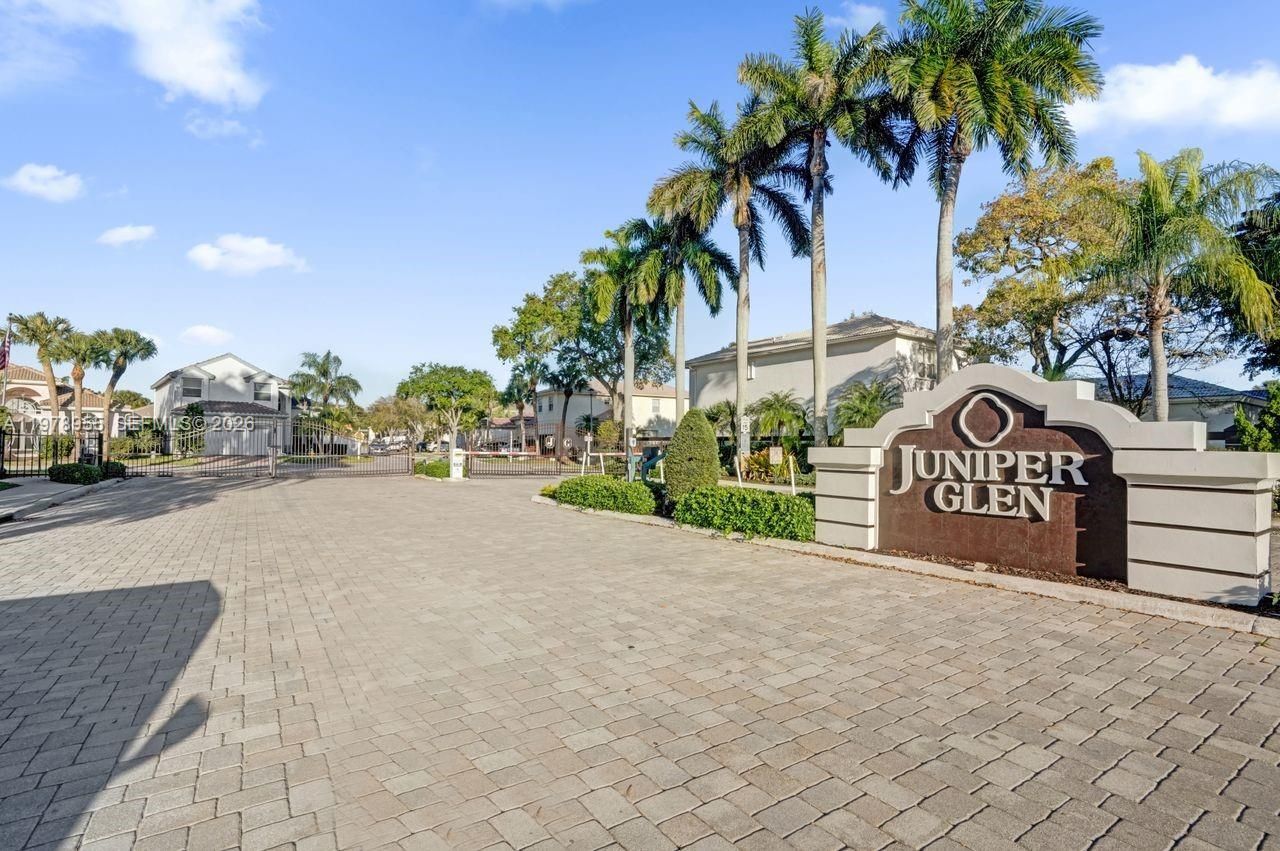 6928 NW 33rd St , Margate, FL 33063 Photo