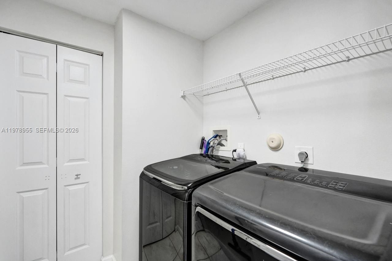 6928 NW 33rd St , Margate, FL 33063 Photo