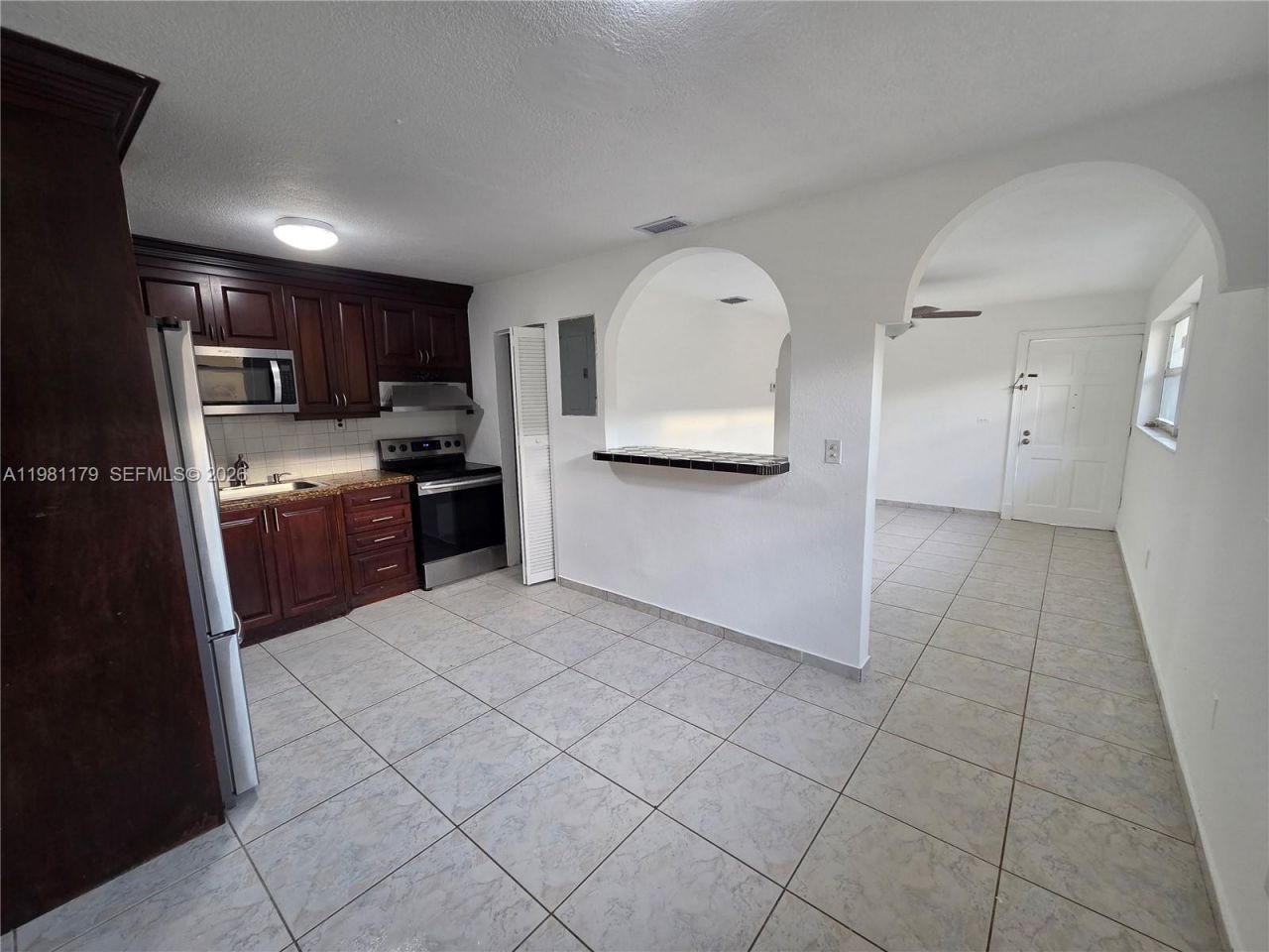 2313 NW 33rd St, Unit BACK, Miami, FL 33142 Photo