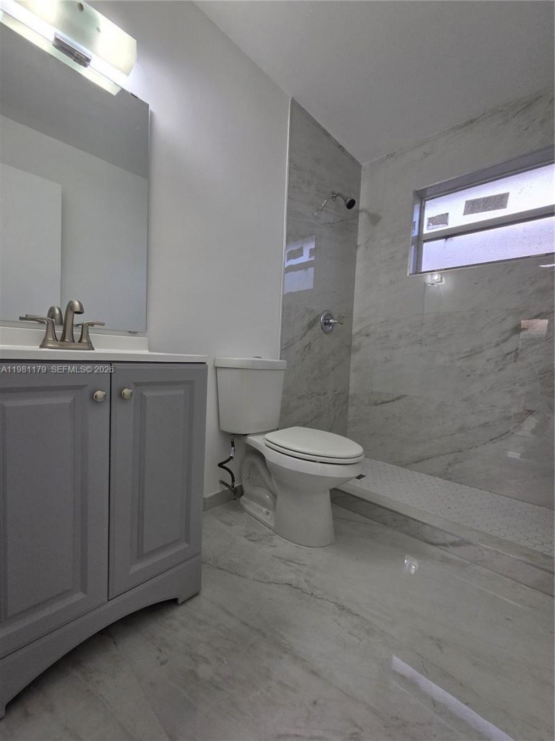 2313 NW 33rd St, Unit BACK, Miami, FL 33142 Photo