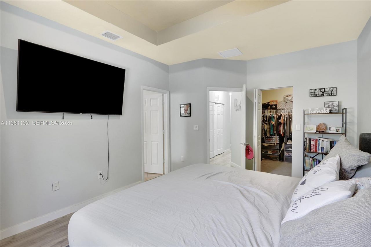 338 NE 37th Ave , Homestead, FL 33033 Photo