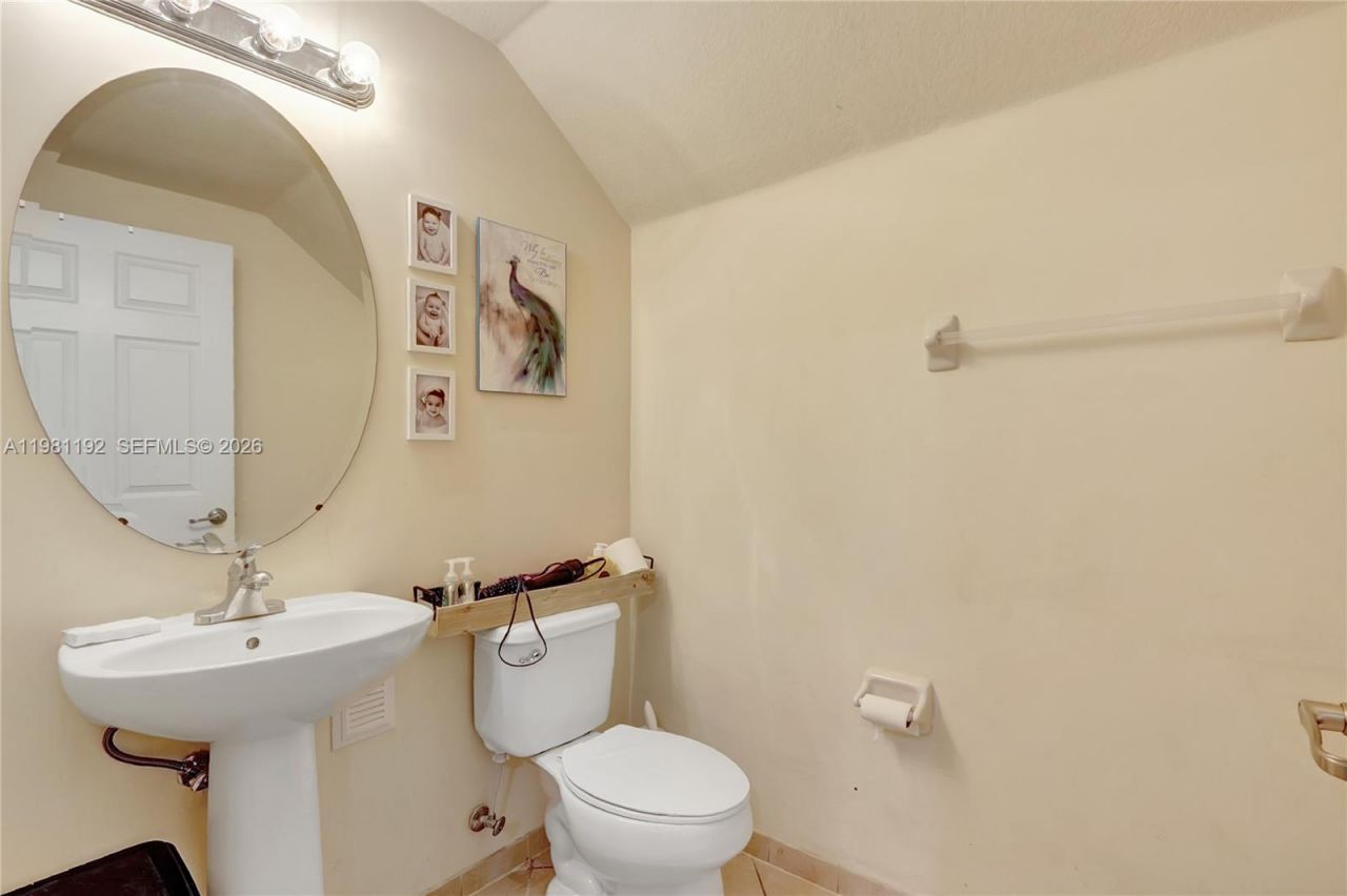 338 NE 37th Ave , Homestead, FL 33033 Photo