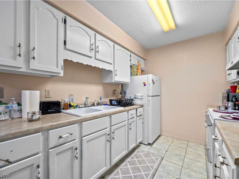 1315 S Lake Wilmer Drive, Unit 109, Sandusky, OH 44870 Photo 12