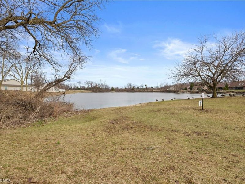 1315 S Lake Wilmer Drive, Unit 109, Sandusky, OH 44870 Photo 2