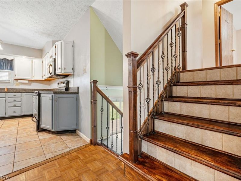 8529 Morrilton Circle NW, North Canton, OH 44720 Photo 11