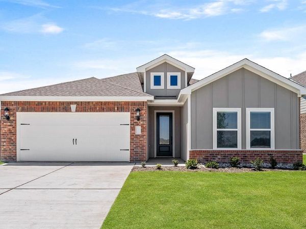 316 Live Oak Lane, Hutchins, TX 75141