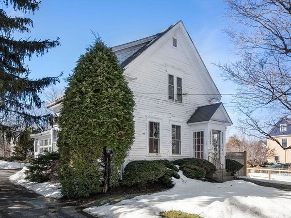 7 High St, Natick, MA 01760