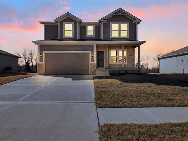 611 Wild Lupine Lane, Raymore, MO 64083