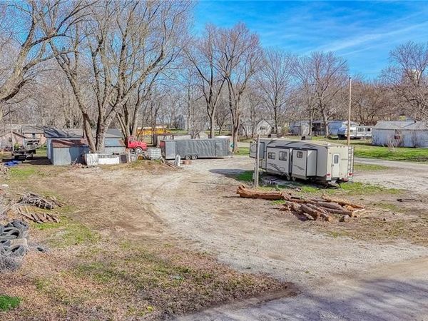 608 W Heth Street, Mayview, MO 64071