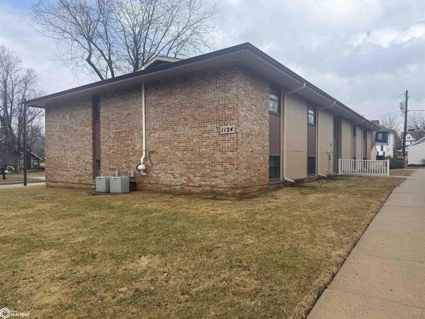 1124 N Carroll Street, Unit 11, Carroll, IA 51401