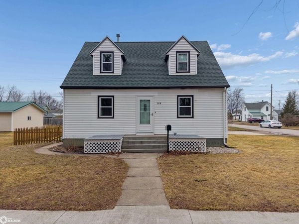 508 9th Street N, Northwood, IA 50459