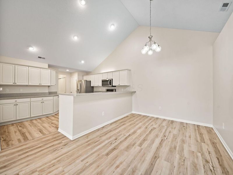 225 Stonegate Loop, Unit 225, Pataskala, OH 43062 Photo 8