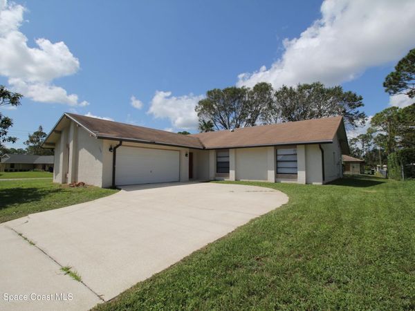 1300 Lamplighter Drive NW, Palm Bay, FL 32907