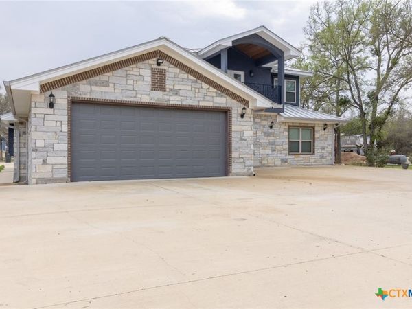 319 Lonesome Dove Drive , Cedar Creek, TX 78612