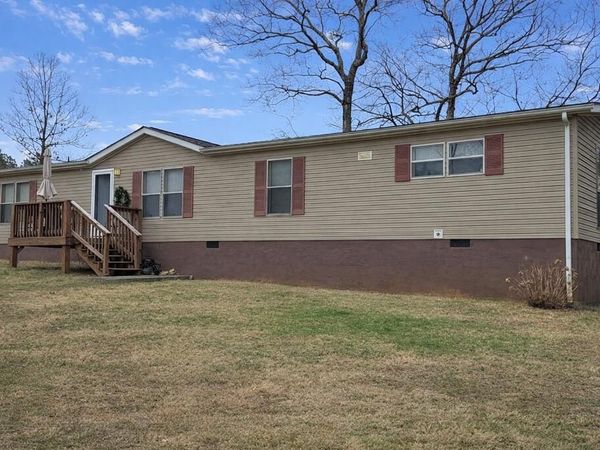 369 Smith RD , Bassett, VA 24055