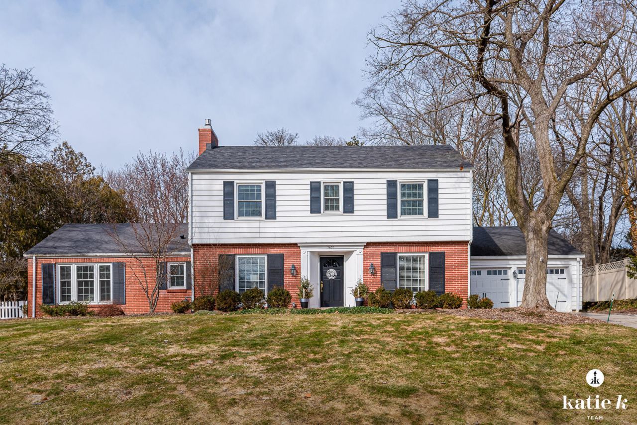 2437 Elmwood Drive Se, East Grand Rapids, MI 49506 Main Photo