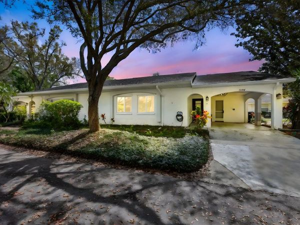 2004 HALIDOM WAY, SUN CITY CENTER, FL 33573