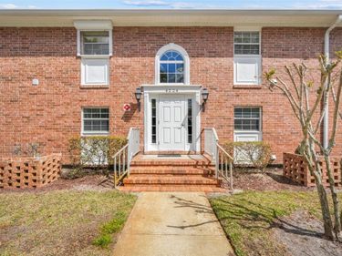 4224 LAKE UNDERHILL ROAD , Unit 8B8, ORLANDO, FL 32803