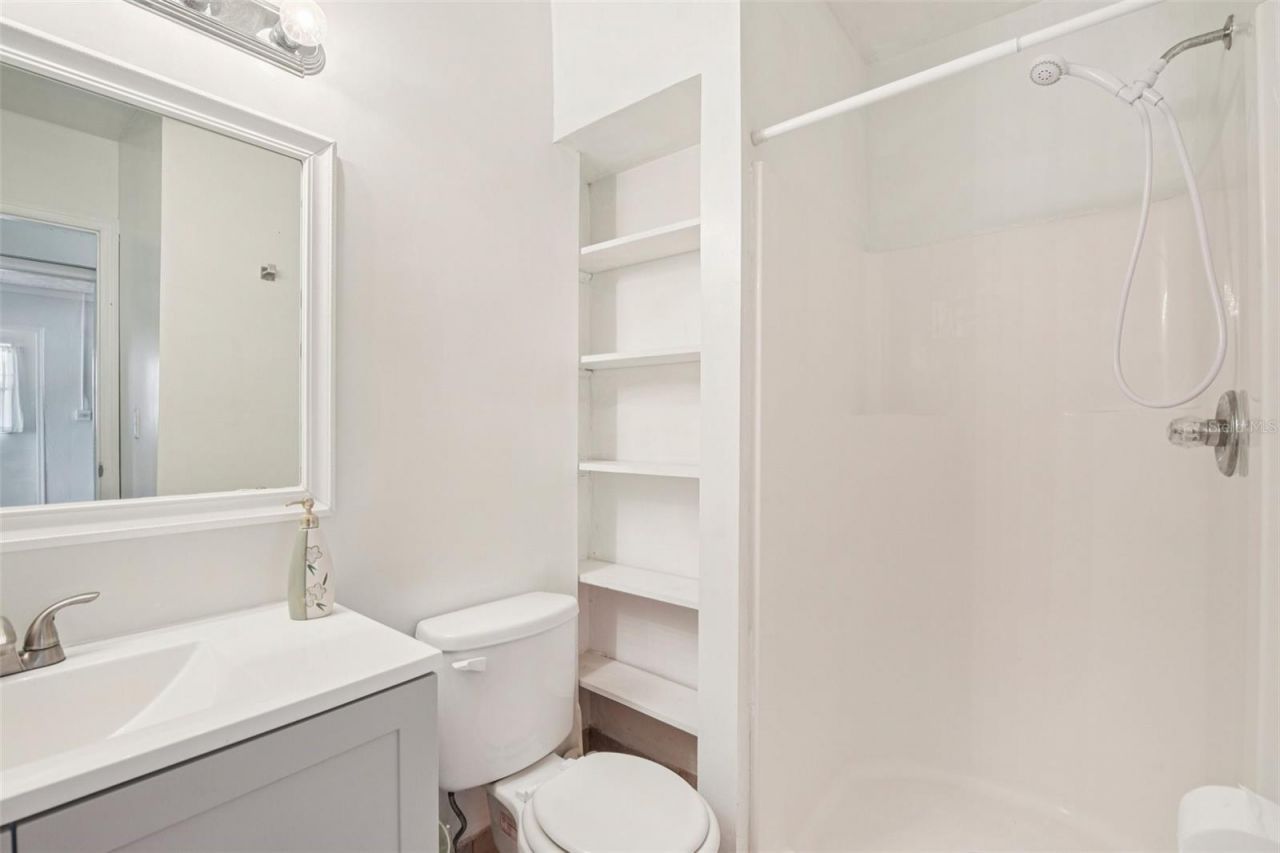 2908 Avenue C , Holmes Beach, FL 34217 Photo