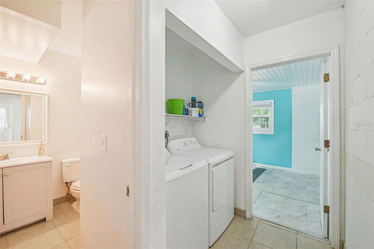 2908 Avenue C , Holmes Beach, FL 34217 Photo