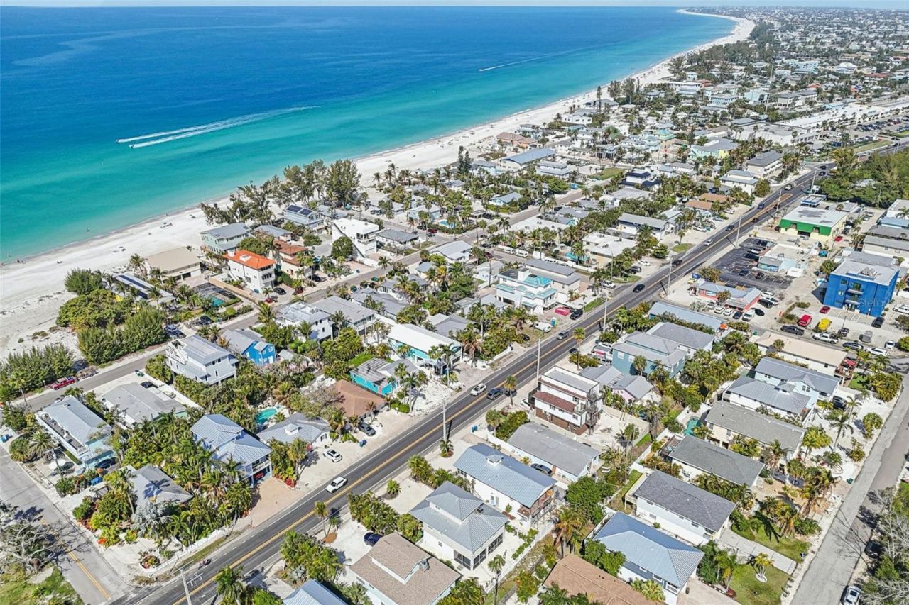 2908 Avenue C , Holmes Beach, FL 34217 Photo