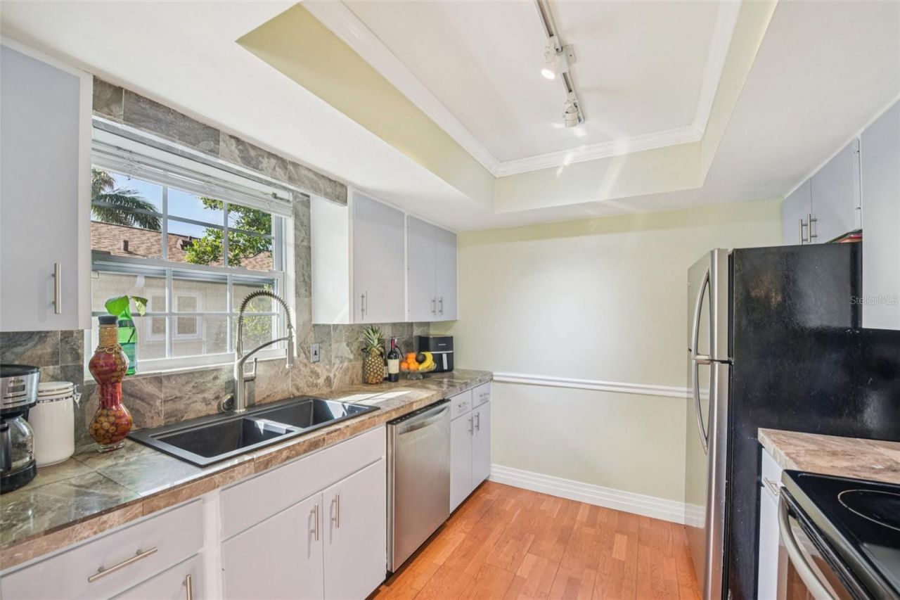 2908 Avenue C , Holmes Beach, FL 34217 Photo