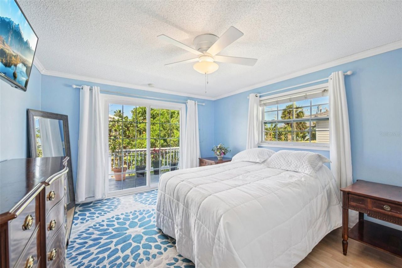 2908 Avenue C , Holmes Beach, FL 34217 Photo