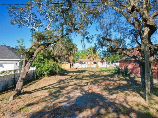 3222 N 48TH STREET , TAMPA, FL 33605