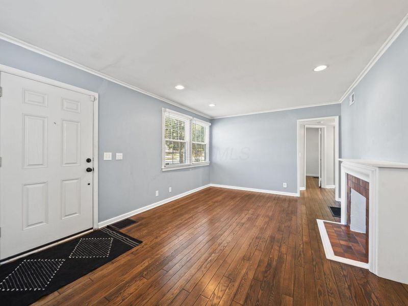 587 Kenbrook Drive, Worthington, OH 43085 Photo 4