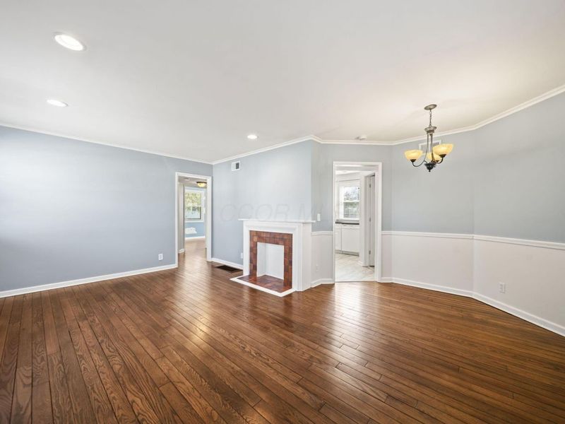 587 Kenbrook Drive , Worthington, OH 43085 Photo 7