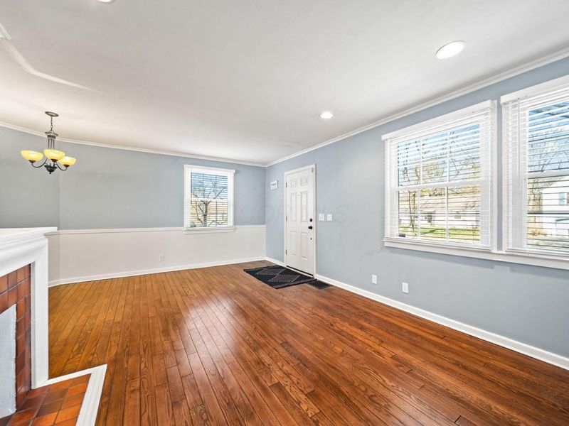 587 Kenbrook Drive , Worthington, OH 43085 Photo 8